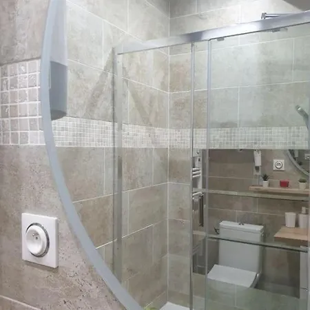 Apartment Exotic Stones Hyper Centre Fontaine Moussue Salon-de-Provence